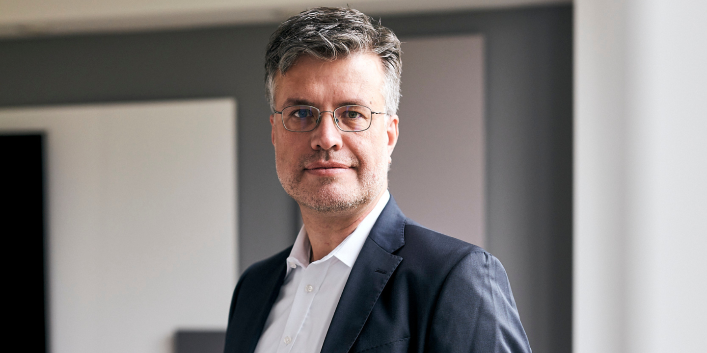 Header Press Release Website-3