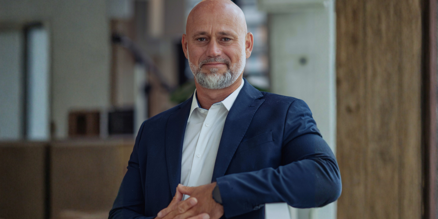 Header Press Release Website