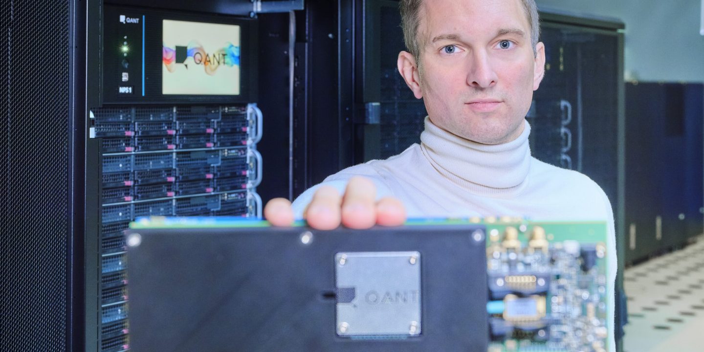 Q.ant_HLRS_Michael8466 Q.ant_HLRS_Michael8466